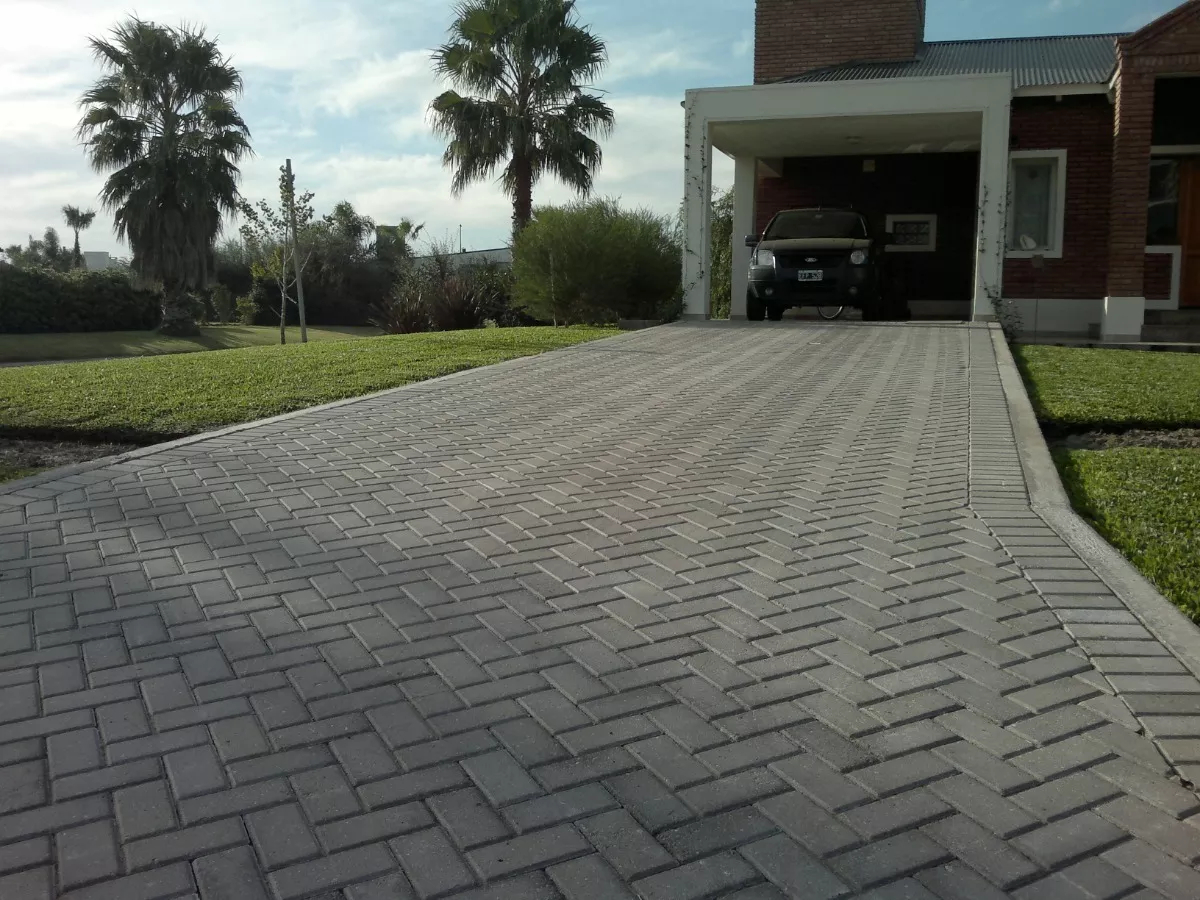 Pisos de adoquines de hormigón - Revista Estilo Propio | Arquitec